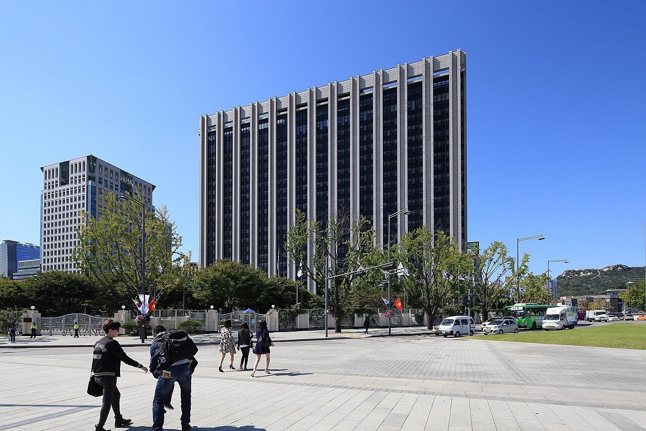 금융위원회가 입주한 정부서울청사 본관 전경